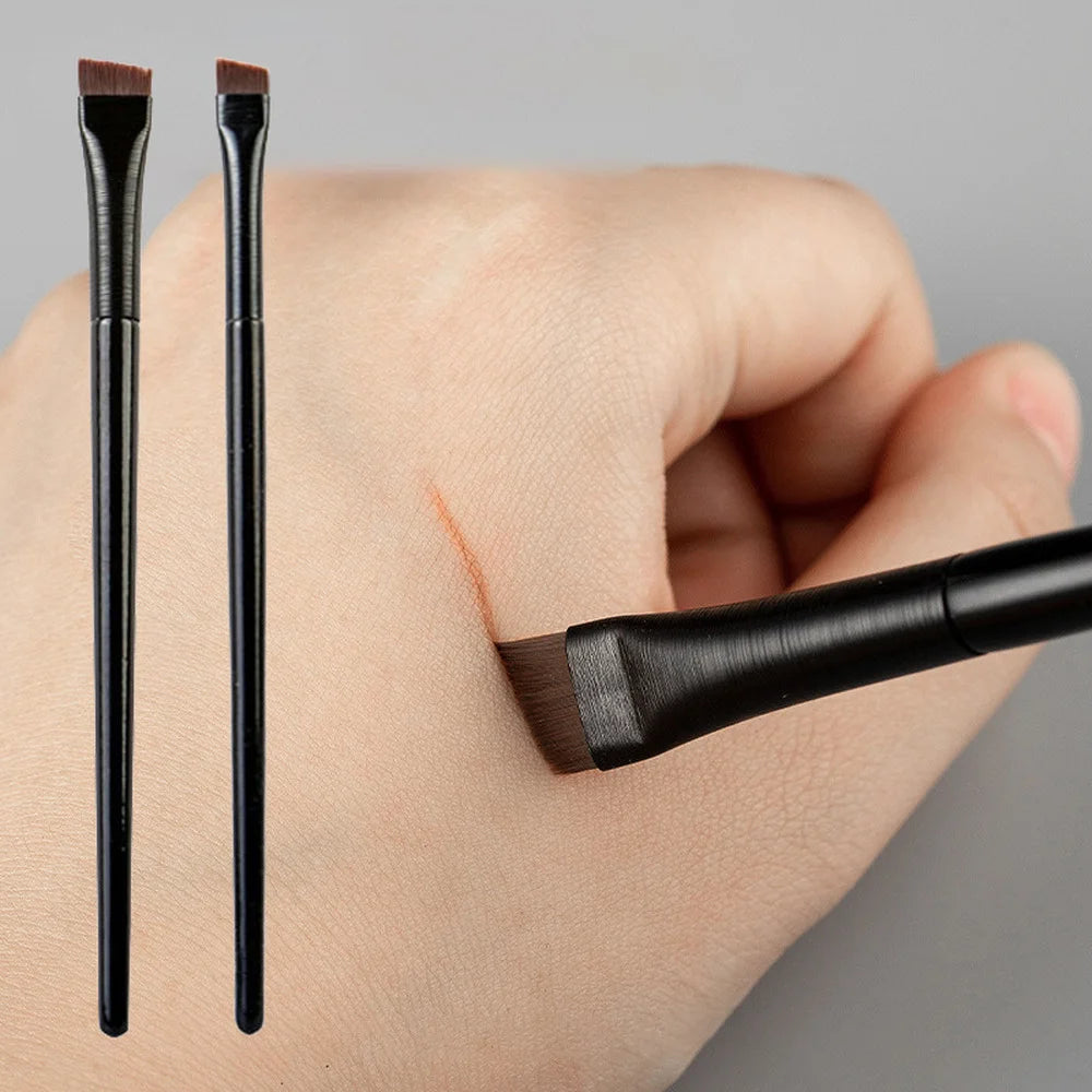 Flat Eyebrow & Eyeliner Brush